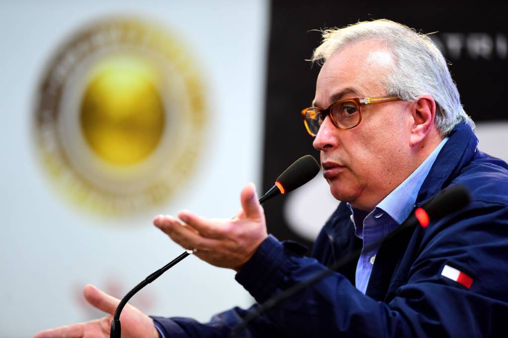 Roberto de Andrade disse que a saída para a Itália era um desejo de Bruno Henrique (foto: Sergio Barzaghi/Gazeta Press)