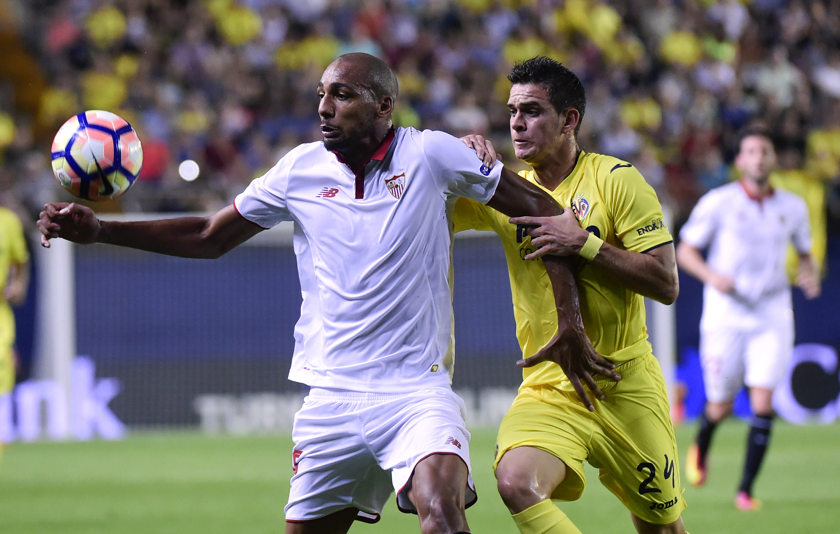 Com o empate, o Sevilla perdeu os 100% de aproveitamento no Espanhol (Foto: Jose Jordan/AFP)