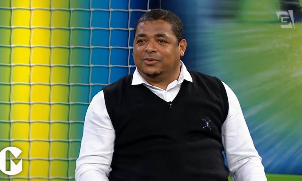 Para o ex-jogador Vampeta, críticas a Cristóvão Borges são exageradas (Foto: Reprodução/TV Gazeta)