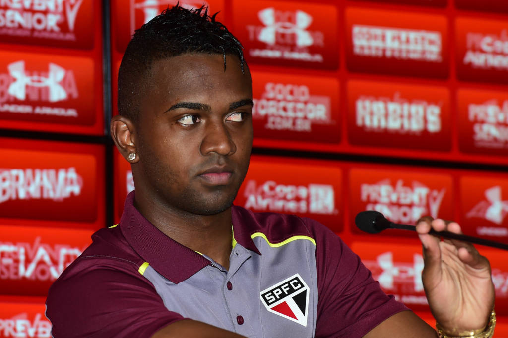 Kelvin se mostrou muito confiante na última entrevista antes do clássico com o Palmeiras (Foto: Djalma Vassão/Gazeta Press)