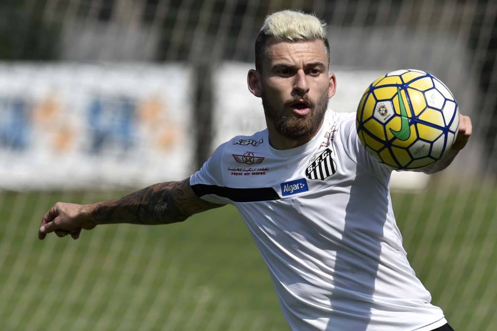 Lucas Lima não entrou em nenhum dos dois jogos com o técnico Tite (Foto: Ivan Storti/Santos FC)