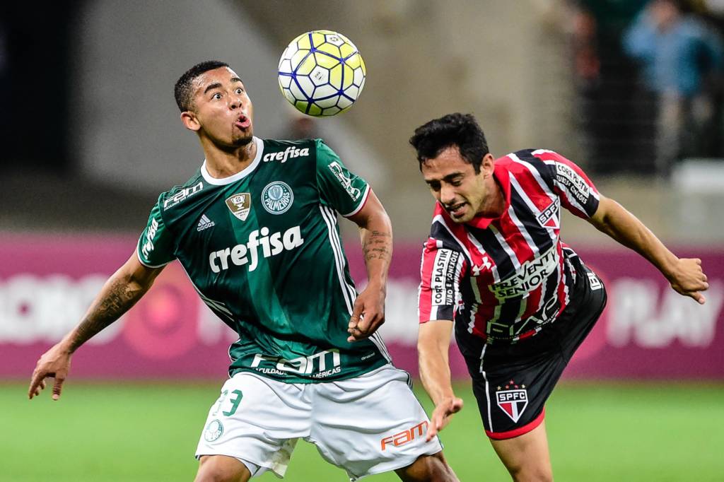 Um dia antes de enfrentar o São Paulo, novato estava jogando contra a Colômbia (foto: Fernando Dantas/Gazeta Press)