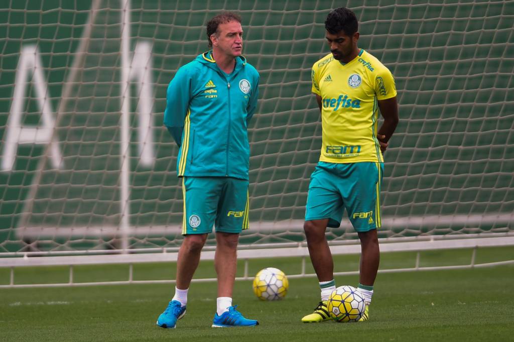 Cuca considera Grêmio como rival direto na briga pelo título brasileiro (Foto: Djalma Vassão/Gazeta Press)