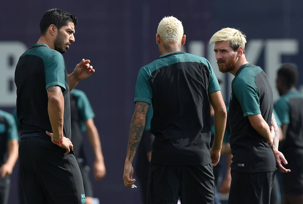 Trio MSN estará em campo pelo Barcelona (Foto: Lluis Gene/AFP) 