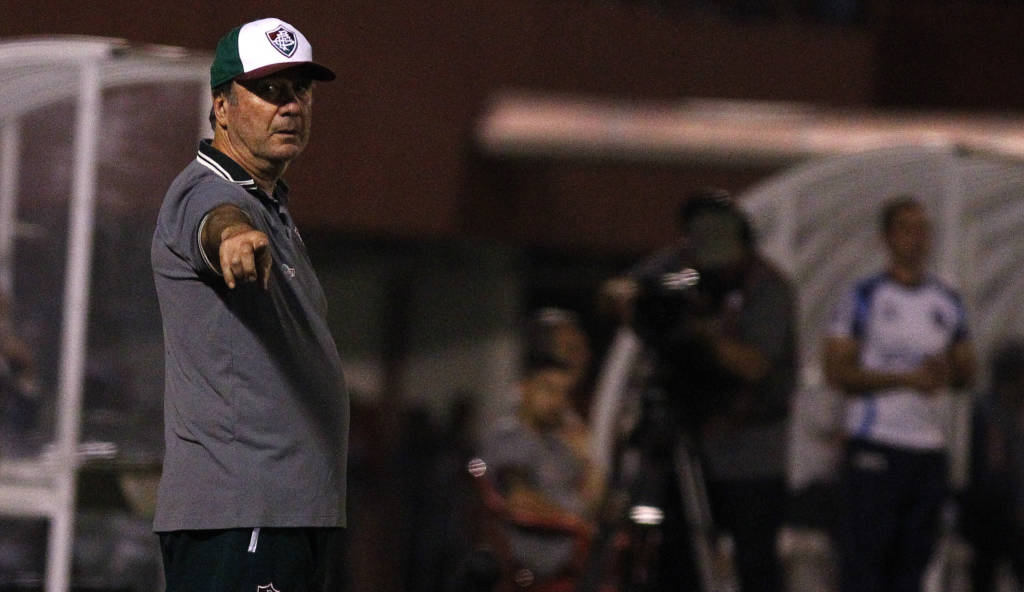 O técnico Levir Culpi, assim como os jogadores, convocaram a presença da torcida para o jogo contra a Chapecoense (Foto: NELSON PEREZ/FLUMINENSE F.C.)