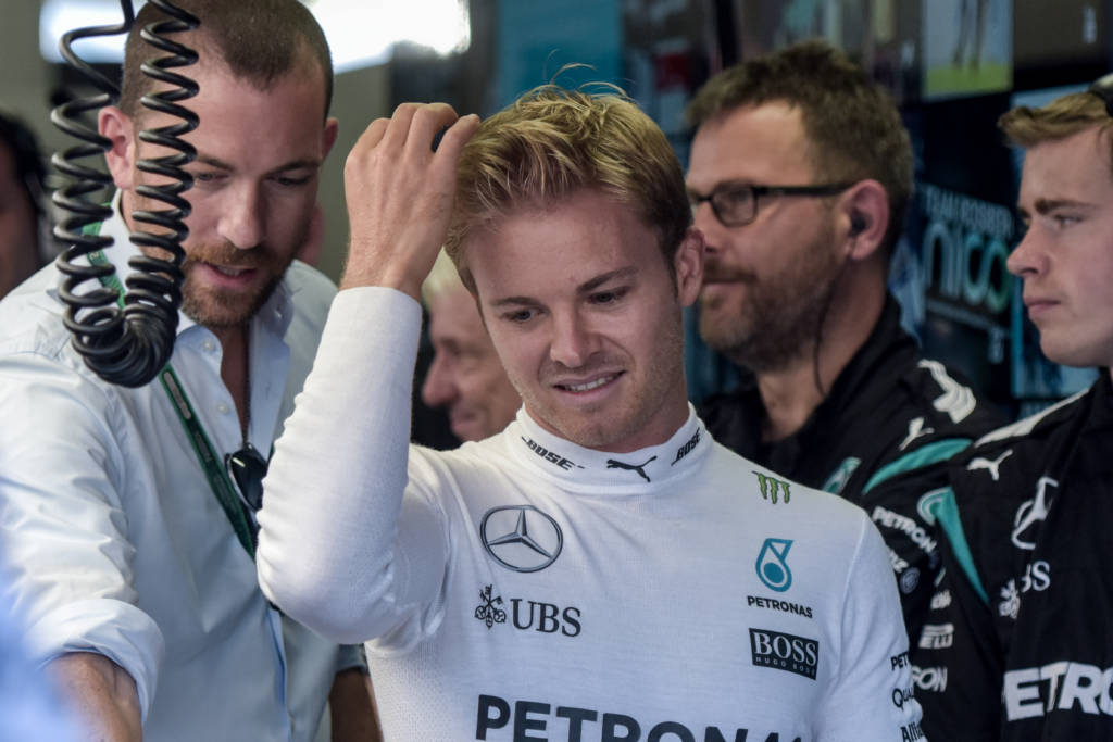Nico Rosberg está a apenas dois pontos de Lweis Hamilton, líder do Mundial (Foto: Anthony WALLACE/AFP)