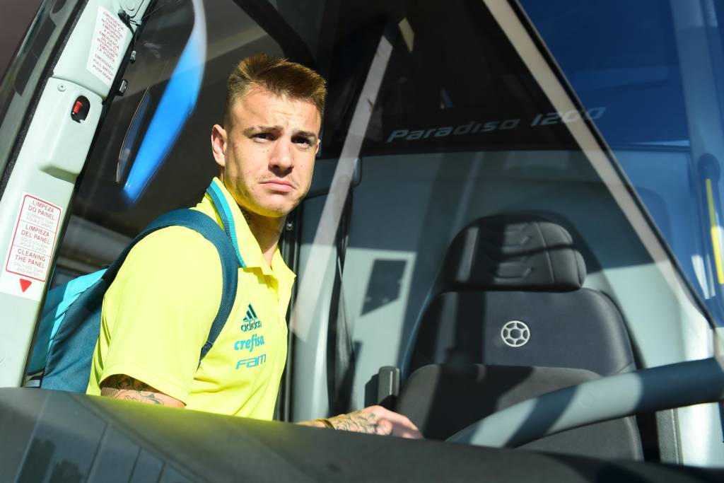 Há mais tempo em São Paulo, Roger Guedes quer conhecer a cidade ao lado de Gustavo (foto: Sergio Barzaghi/Gazeta Press)