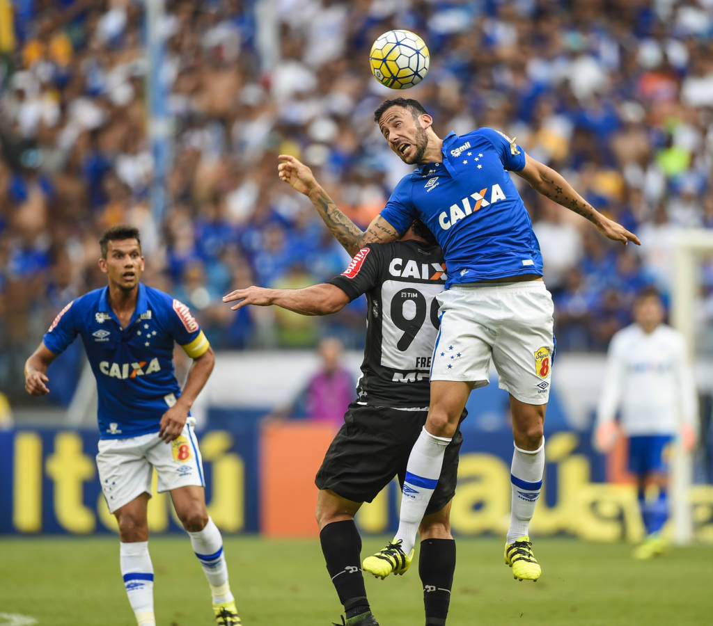 Cruzeiro e Atlético-MG saíram com o empate (Foto: Juliana Flister/Light Press/Cruzeiro)