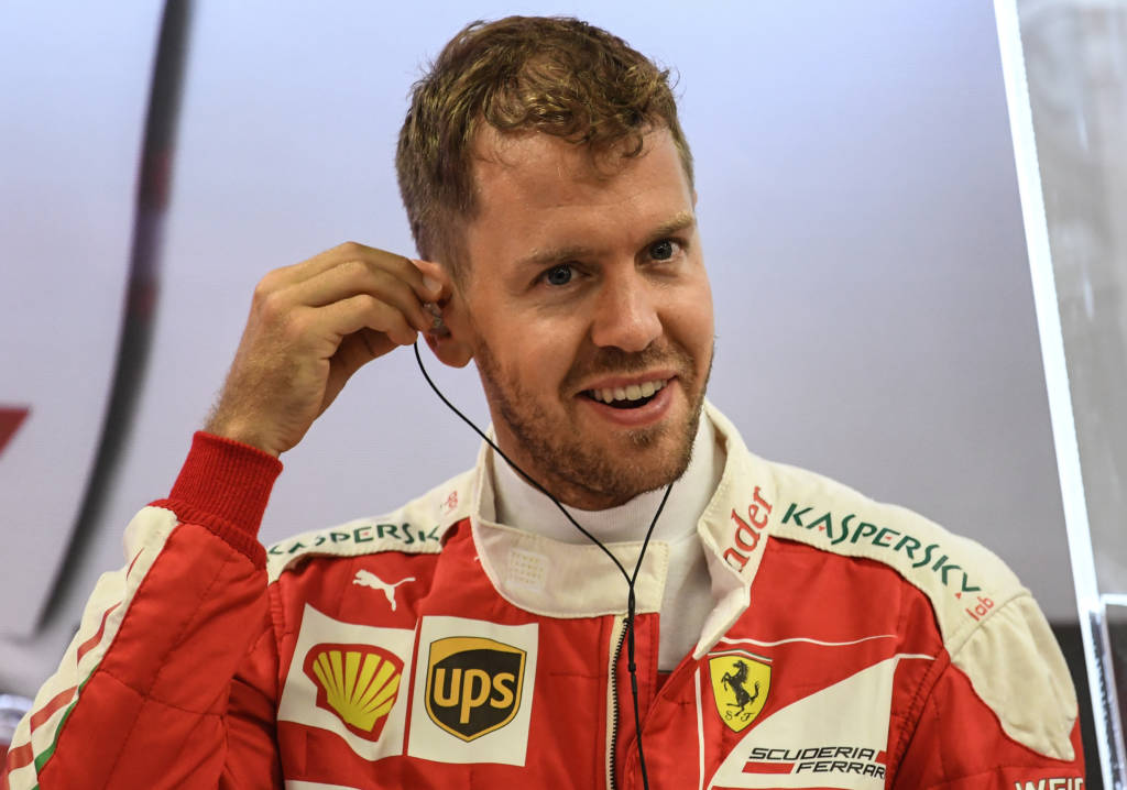 Tetracampeão mundial, última vitória de Vettel aconteceu no GP de Cingapura de 2015 (Foto: MOHD RASFAN/AFP)