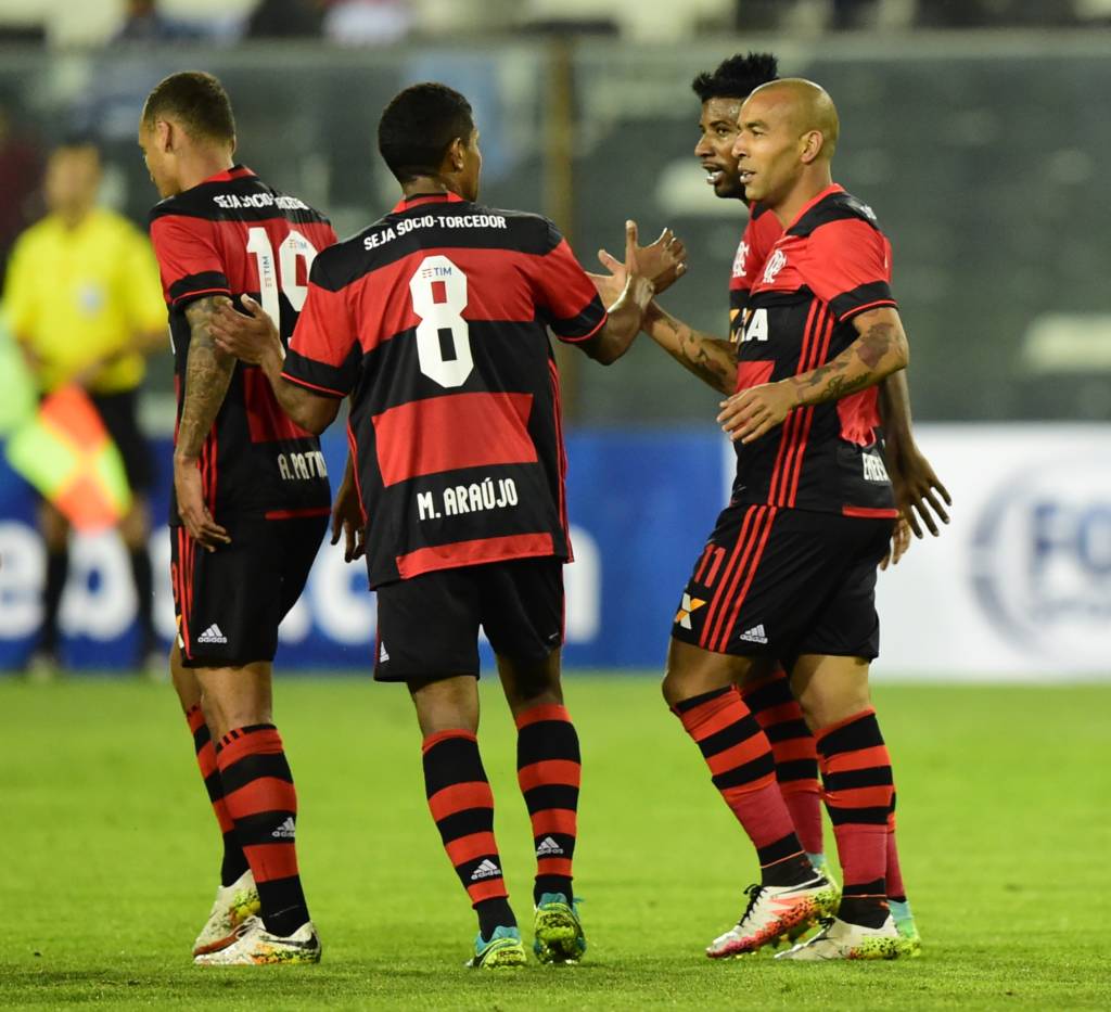 Experiente atacante estava em baixa sob o comando de Zé Ricardo (foto: Martin Bernetti/AFP)