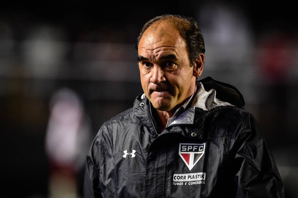 O São Paulo, do técnico Ricardo Gomes, tem de vencer fora de casa para seguir adiante na Copa do Brasil (Foto: Fernando Dantas/Gazeta Press)
