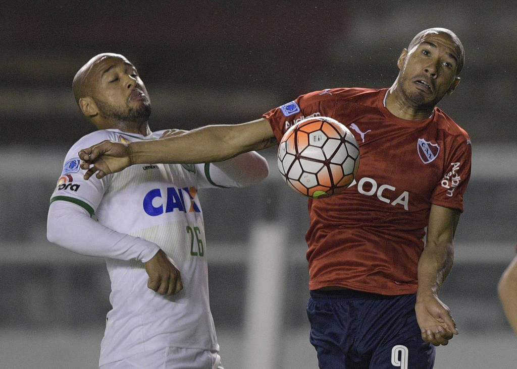 A Chape empatou fora de casa e deixou decisão para Arena Condá (Foto: AFP)