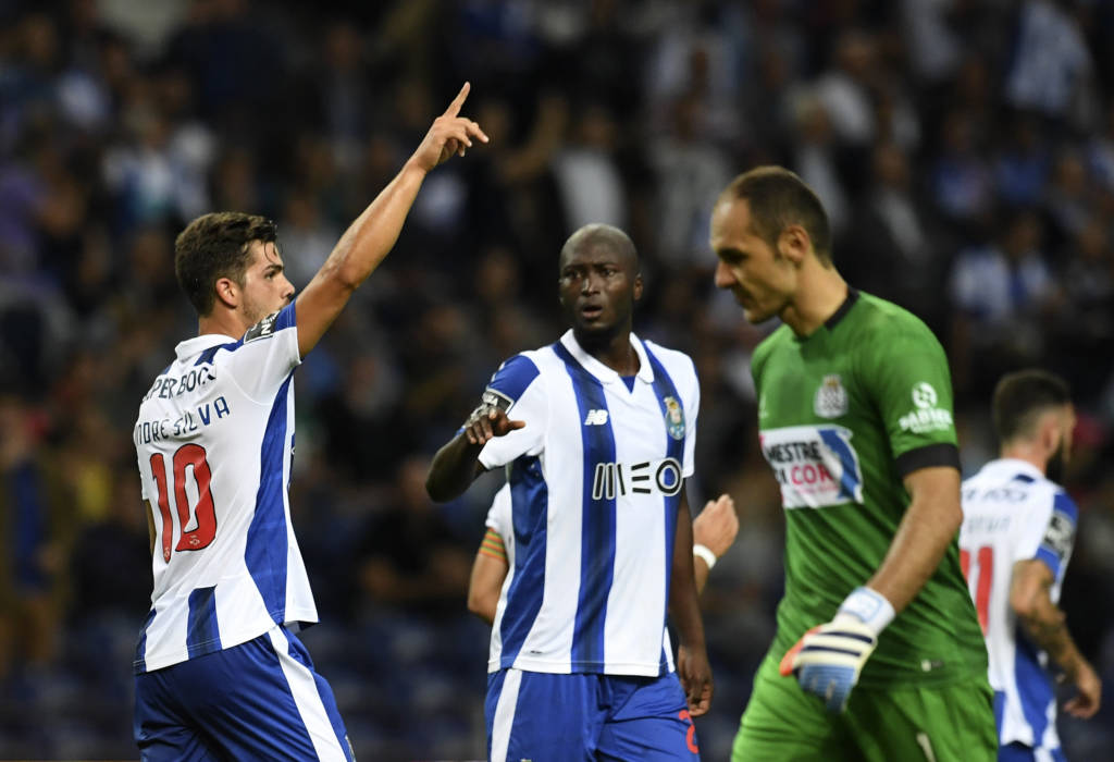 André Silva marcou os dois gols da vitória do Porto sobre o Boavista (Foto: Francisco Leong/AFP)
