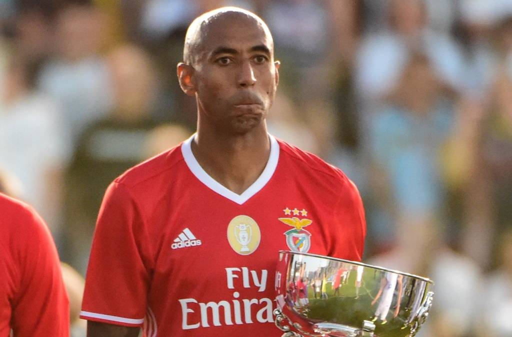 Não vem! Chegada de Cleber faz Santos desistir de trazer Luisão, do Benfica (Foto: Djalma Vassão/GazetaPress)