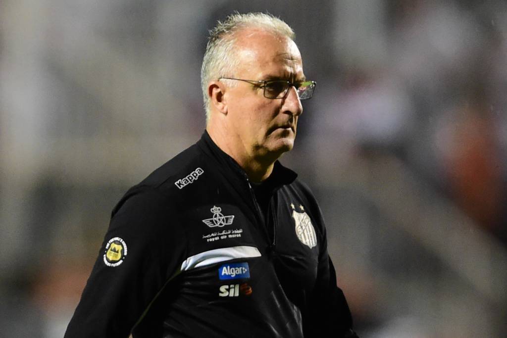 Técnico Dorival Júnior ainda evita falar sobre a chance de ser campeão (Foto: Djalma Vassão/Gazeta Press)
