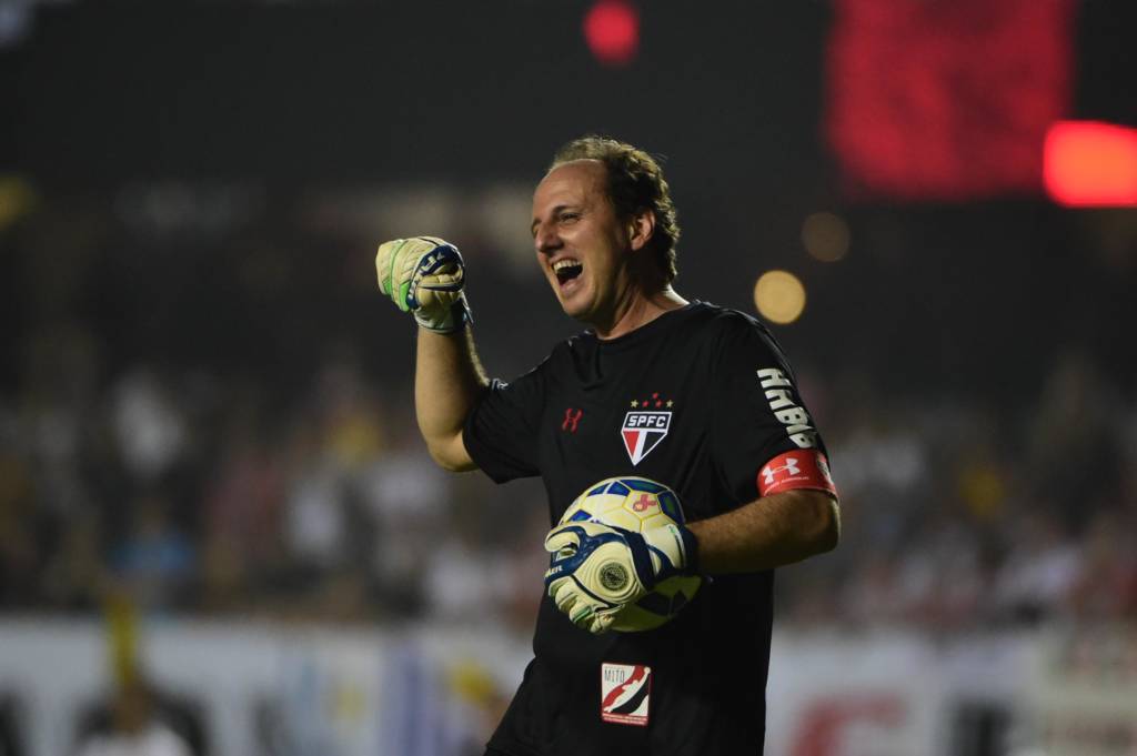 Ídolo tricolor, o ex-goleiro Rogério Ceni se prepara para virar técnico (Foto: Djalma Vassão/Gazeta Press)