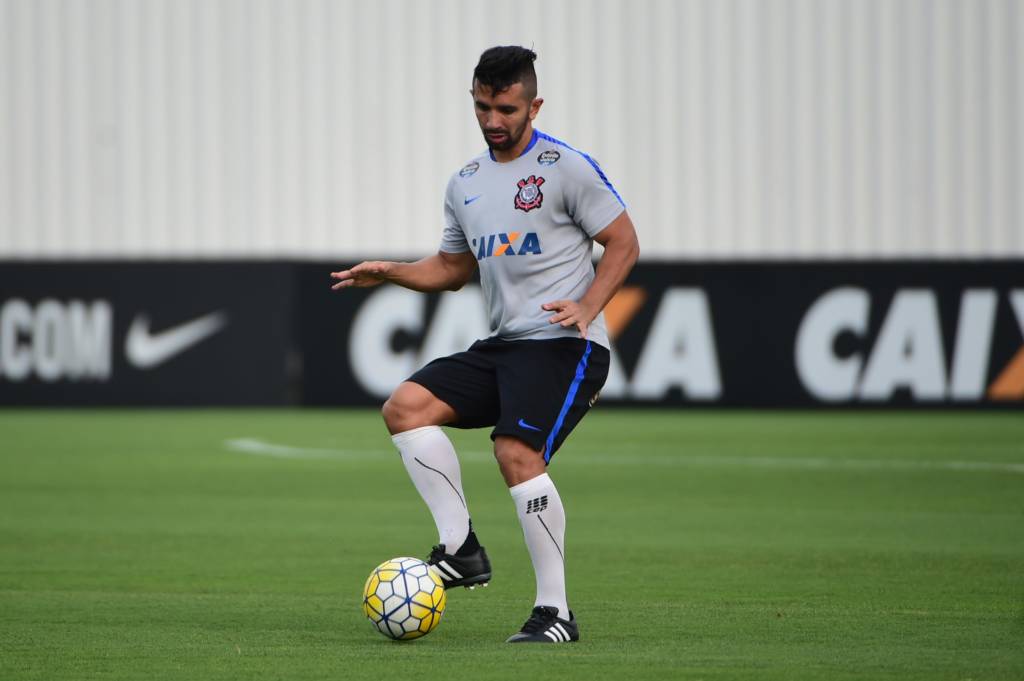 Guilherme foi revelado por Oswaldo de Oliveira quando ambos estavam no Cruzeiro, em 2006 (foto: Djalma Vassão/Gazeta Press)