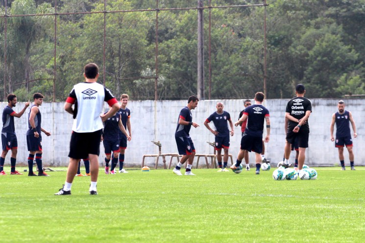 Reação tardia no campeonato ainda pode salvar Joinville da queda (Foto: Divulgação/JEC)