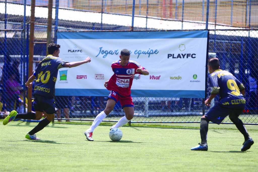 Rodada de domingo contou com diversos clássicos (Foto: Divulgação) 