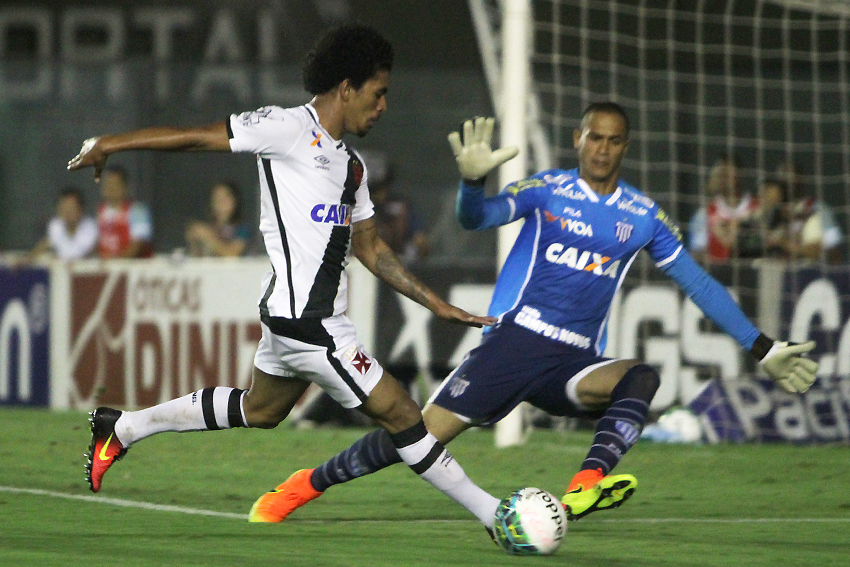 Vasco parou no goleiro Renan (Foto: Paulo Fernandes/Vasco.com.br)
