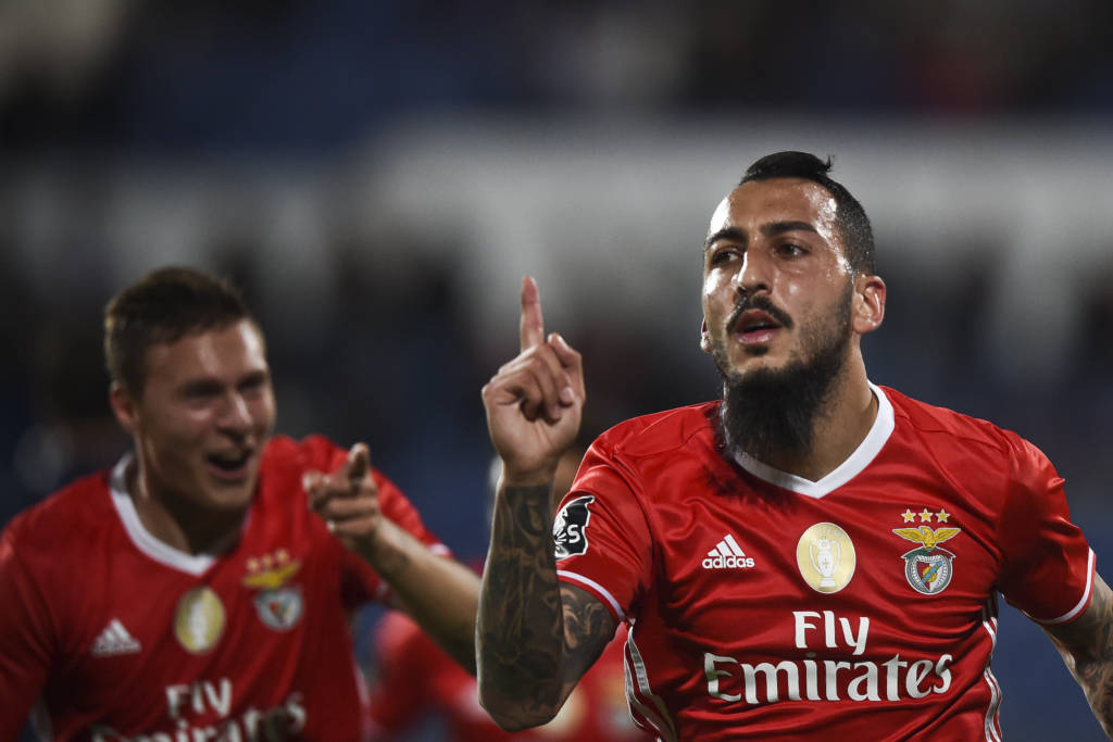 Benfica conta com boa fase do grego Mitroglou para manter a ponta (Foto: Patrícia de Melo Moreira/AFP)