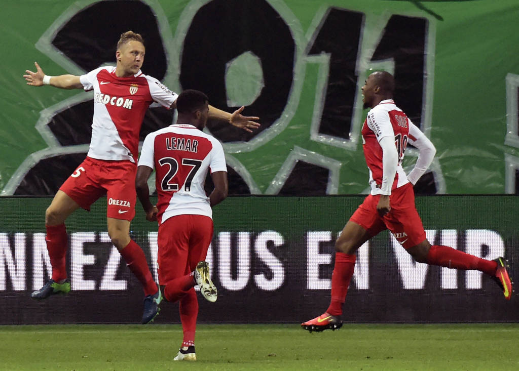 Monaco's Polish defender Kamil Glik (L) celebrates after scoring a goal during the French L1 football match Saint-Etienne (ASSE) vs Monaco (ASM) on October 29, 2016, at the Geoffroy Guichard Stadium in Saint-Etienne, central France. / AFP PHOTO / JEAN-PHILIPPE KSIAZEK / The erroneous mentions appearing in the metadata of this photo by JEAN-PHILIPPE KSIAZEK has been modified in AFP systems in the following manner: [Monaco's Polish defender Kamil Glik] instead of [Monaco's Brazilian defender Jemerson]. Please immediately remove the erroneous mentions from all your online services and delete them from your servers. If you have been authorized by AFP to distribute them to third parties, please ensure that the same actions are carried out by them. Failure to promptly comply with these instructions will entail liability on your part for any continued or post notification usage. Therefore we thank you very much for all your attention and prompt action. We are sorry for the inconvenience this notification may cause and remain at your disposal for any further information you may require.