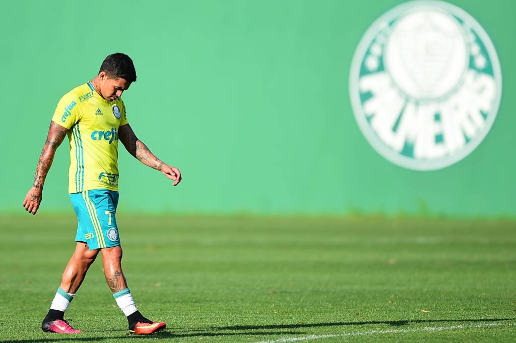 Dudu admitiu que não haverá substituto à altura de Moisés para o duelo contra o Inter (Foto: Sergio Barzaghi/Gazeta Press)