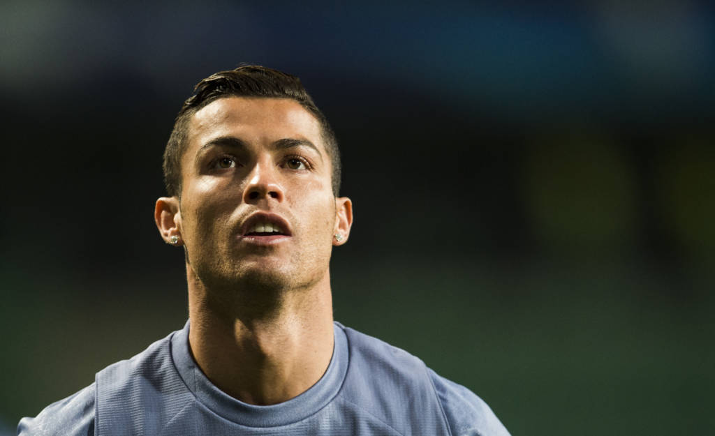 Cristiano Ronaldo deve renovar com o Real por mais quatro anos e meio (Foto: Odd Andersen/AFP)