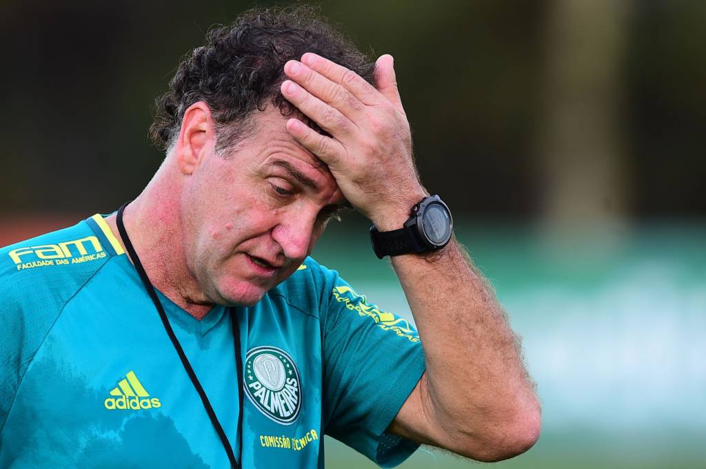 Cuca, técnico do Palmeiras, durante treino na Academia de Futebol da Barra Funda, na Zona Oeste de São Paulo.