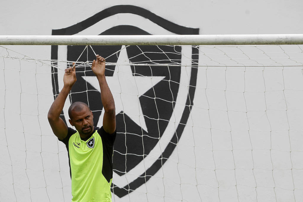 Diretoria do Botafogo se irritou com departamento médico por demora na recuperação de Jefferson (Foto: Vitor Silva/SSPress/Botafogo)