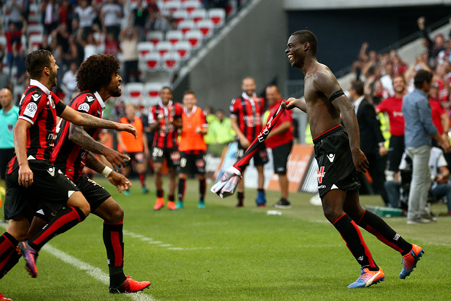 Com Dante e Balotelli, Nice lidera o Campeonato Francês com três pontos de folga (Foto: Alexandre Debbache/Nice)