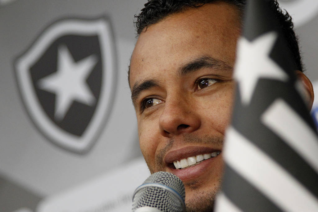 Comandante alvinegro (Foto: Vítor Silva/SSPress)