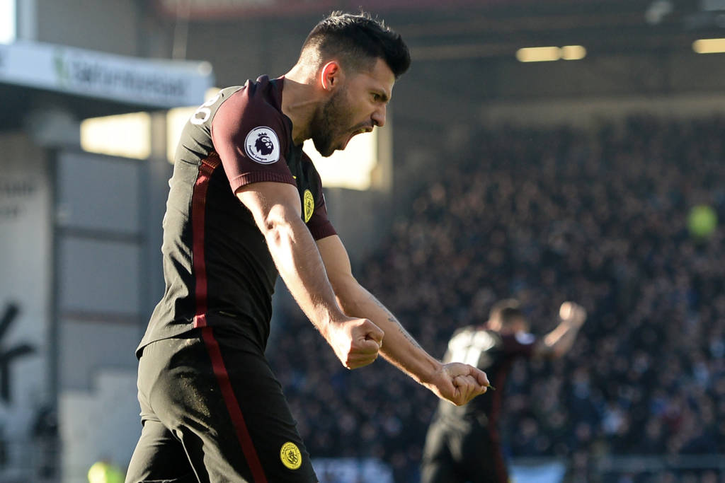 Aguero anotou os dois gols do City (Foto: AFP)