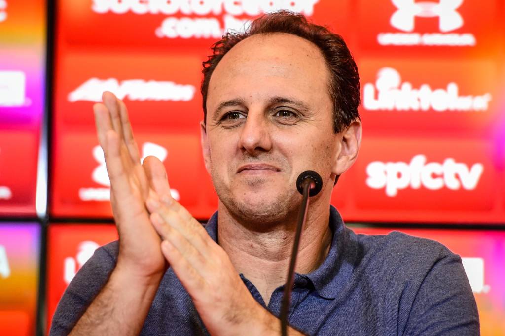 Rogério Ceni fará sua apresentação como novo técnico do São Paulo ao meio-dia desta terça-feira, no CCT da Barra Funda (Foto: Fernando Dantas/ Gazeta Press)