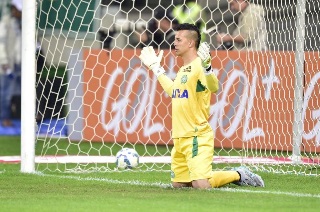 Danilo era um dos grandes destaques desse time da Chapecoense que surpreendeu o Brasil e o Continente nesse ano de 2016 (Foto: Fernando Dantas/Gazeta Press)
