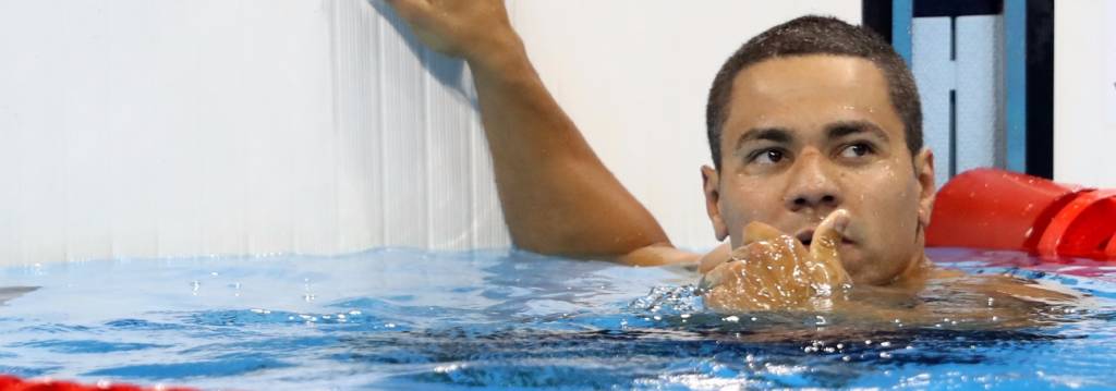 Felipe França não repetiu o sucesso de Doha 2014 e ficou em quarto na final dos 100m peito Foto: Divulgação/CBDA)