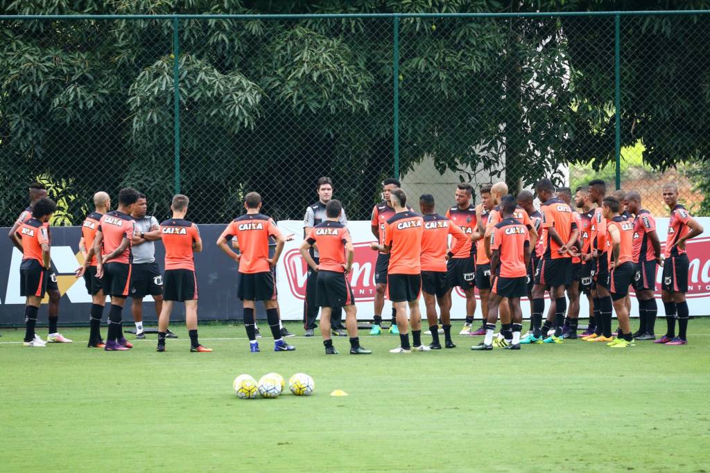 VESPASIANO / MINAS GERAIS / BRASIL (06.12.2016) - Treino nA Cidade Do Galo - Foto: Bruno Cantini/Atlético