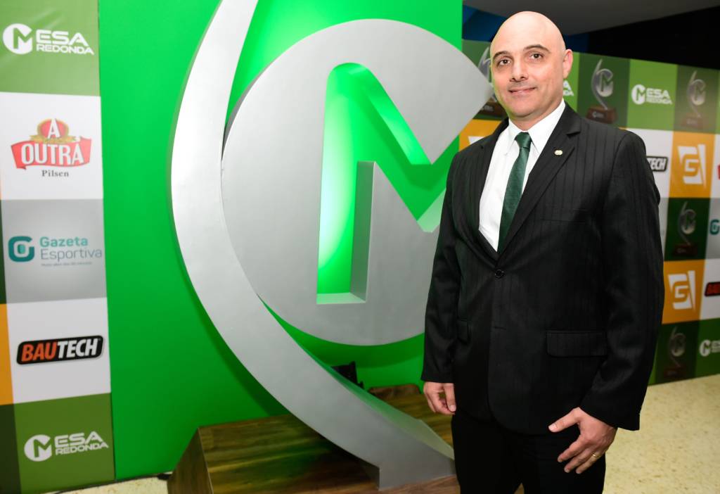 Maurício Precivalle Galiotte, presidente eleito do Palmeiras, durante a cerimônia de entrega do Troféu Mesa Redonda 2016, prêmio oferecido aos melhores jogadores e técnico do Campeonato Brasileiro 2016, realizada no Edifício Gazeta, em São Paulo.