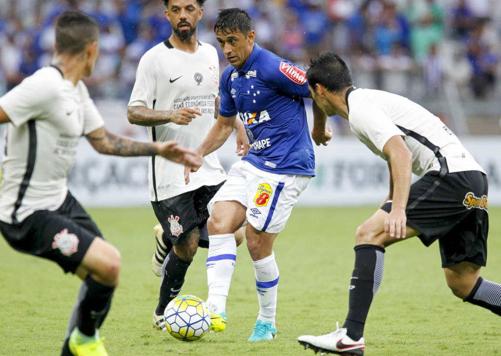 BELO HORIZONTE / BRASIL (11.12.2016) jogo entre Cruzeiro e Corinthians, pela 38ª rodada do Campeonato Brasileiro, no Mineirão, em Belo Horizonte. © Gualter Naves/Light Press/Cruzeiro