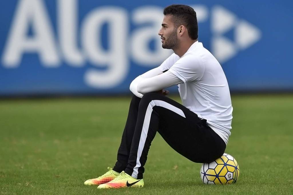 Thiago Maia pode deixar a Vila Belmiro e rumar para o futebol europeu em 2017 (Foto: Ivan Storti/Santos FC) 