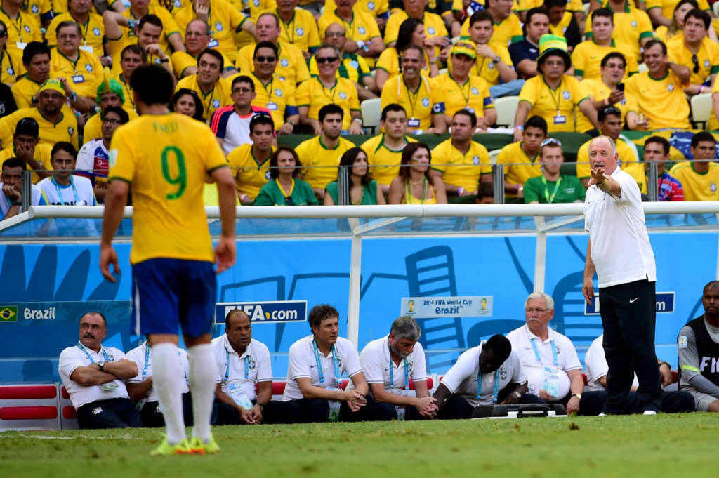 Luiz Felipe Scolari foi o técnico do último título Mundial da Seleção e também do maior vexame brasileiro (foto: Sergio Barzaghi/Gazeta Press)