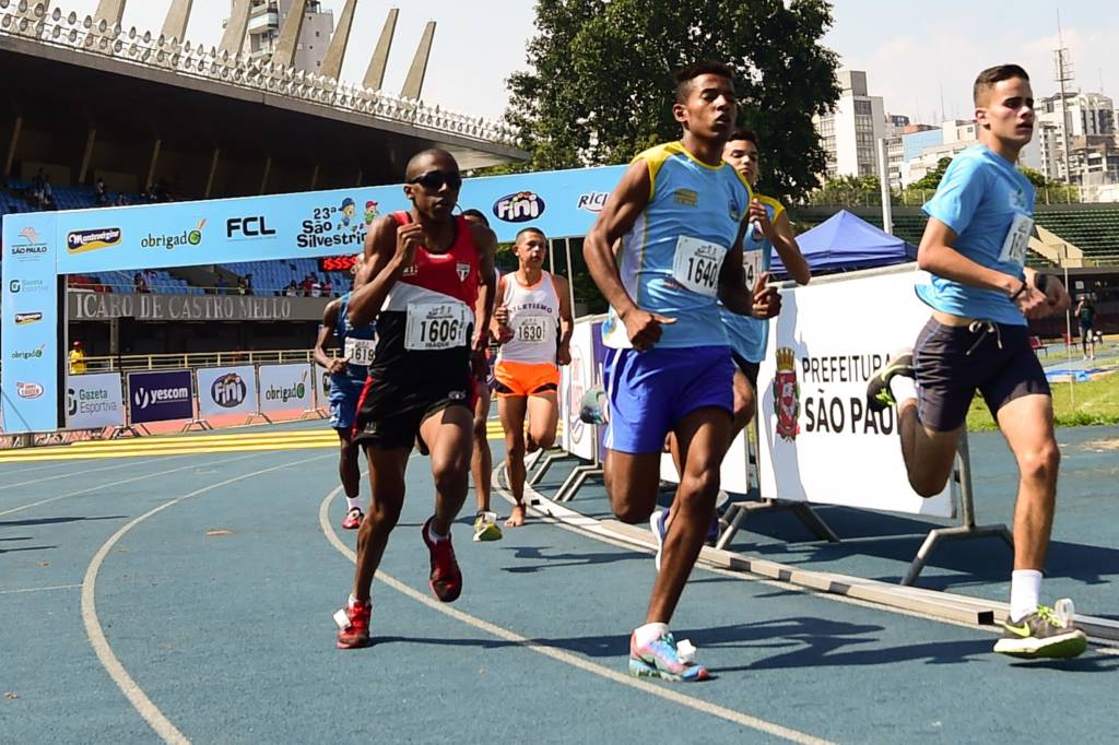 23ª edição da Corrida São Silvestrinha, na Pista de Atletismo do Conjunto Desportivo Constâncio Vaz Guimarães (Ibirapuera), na capital paulista. 17/12/2016, Foto: Djalma Vassão/Gazeta Press