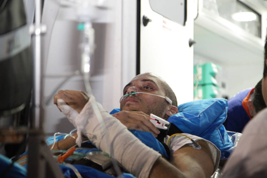 Neto poderá retornar aos treinamentos em até quatro meses (Foto: Sirli Freitas/Chapecoense)