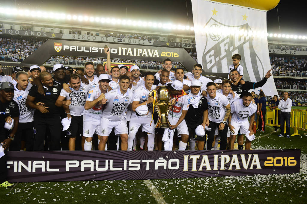 Sem sustos durante o torneio, Santos sofreu na final, mas conquistou o Paulistão (Foto: Djalma Vassão/Gazeta Press) 