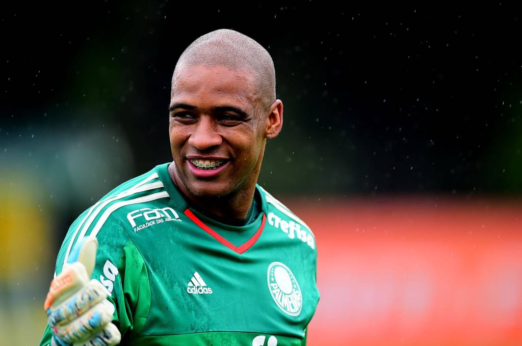 Jailson, goleiro do Palmeiras, durante treino na Academia de Futebol (Barra Funda), na Zona Oeste da capital paulista.