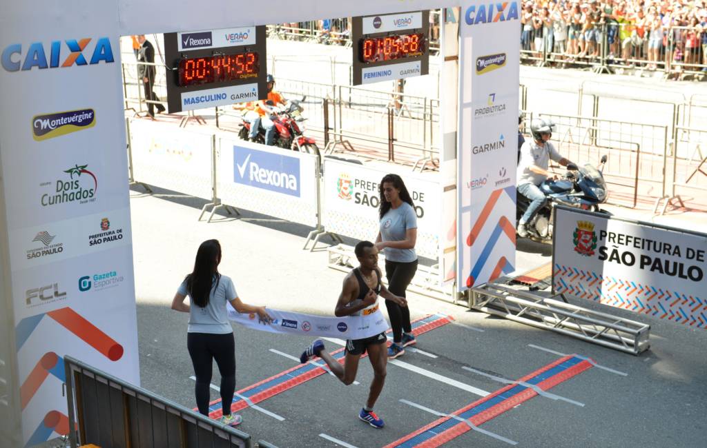 92ª Corrida Internacional de São Silvestre 2016, na Avenida Paulista, em São Paulo. Foto: Marcelo Ferrelli/Gazeta Press