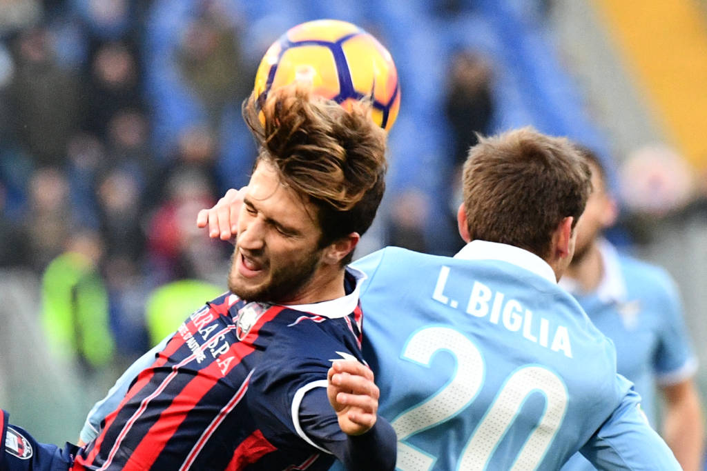 Biglia teve a melhor chance da Lazio (Foto: Vincenzo Pinto/AFP)