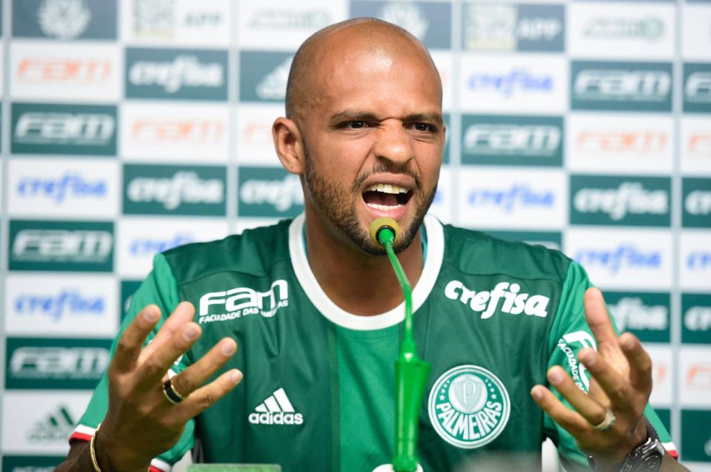 Felipe Melo, jogador do Palmeiras, em sua apresentação oficial na Academia de Futebol da Barra Funda, na Zona Oeste de São Paulo. O volante, de 33 anos, que estava no Internazionale, da Itália, acertou com o Verdão por três temporadas.
