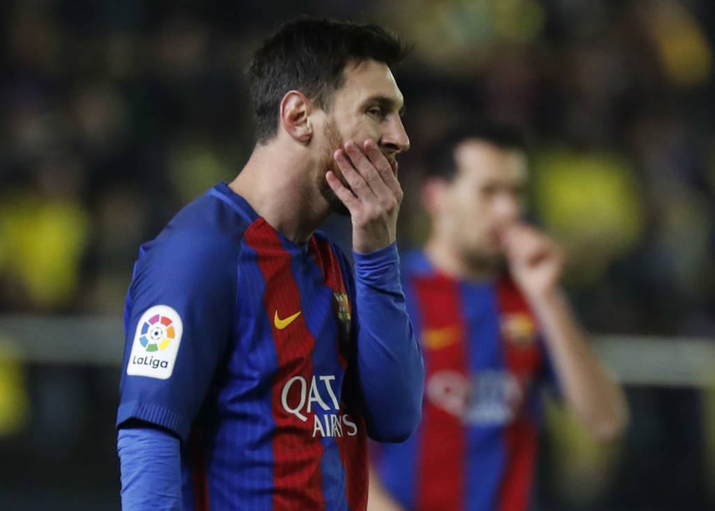 Messi ainda não tem a permanência garantida após o fim do atual contrato (Foto: Jose Jordan/AFP)