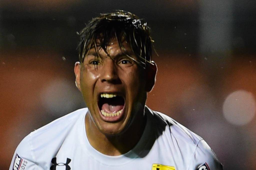Contra o River, o argentino Andres Chavez enfrentará pela primeira vez um time de seu país (Foto: Djalma Vassão/ Gazeta Press)
